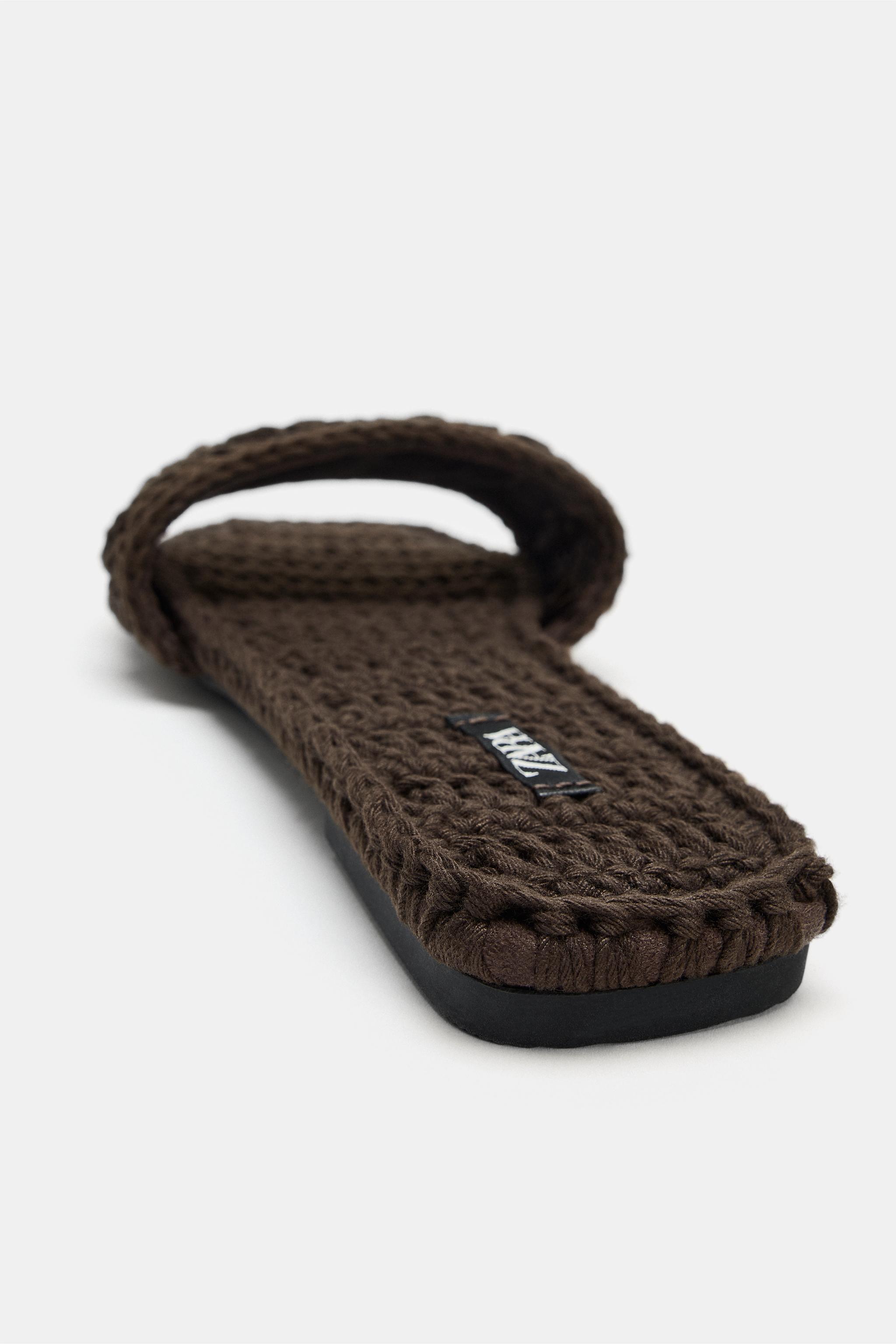 SANDALES PLATES EN CROCHET